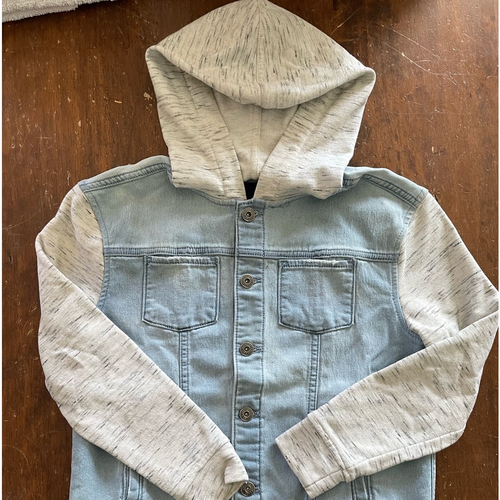 Hooded denim jacket